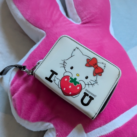 Hello Kitty Accessories - Hello Kitty White and Red Charmmy Kitty Wallet